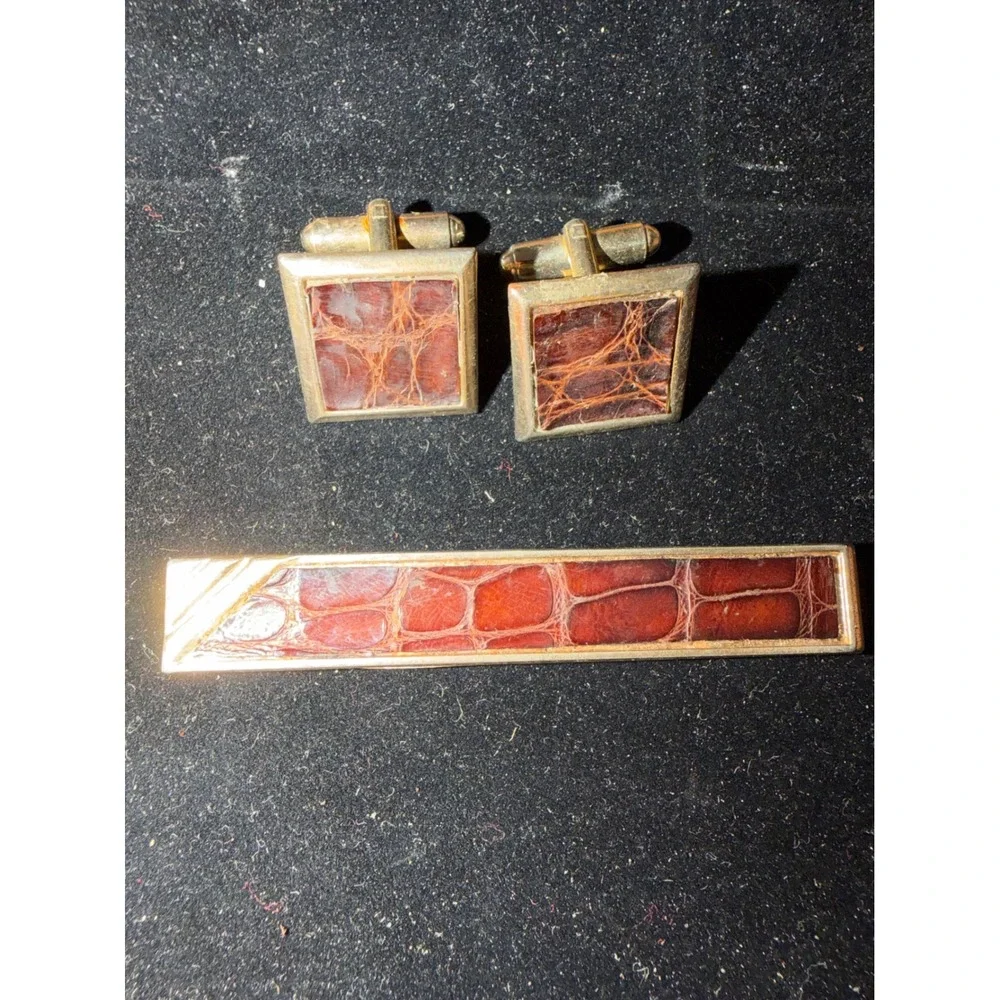 Vintage Swank Cufflinks Tie Clip Set Faux Alligator Leather Gold Tone Brown